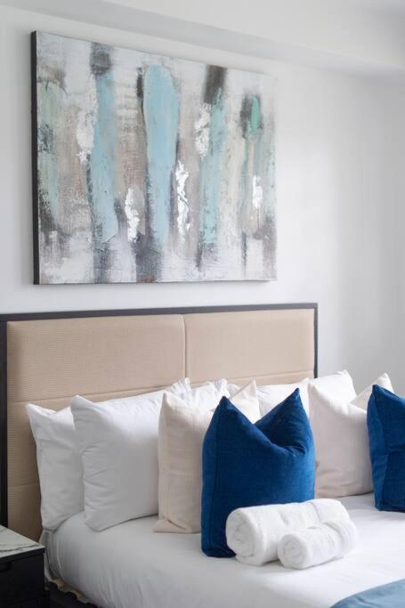 2 Bedroom Modern Urban Sanctuary 1cc - Cherrydeal London