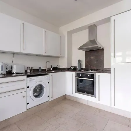 2 Bedroom Modern Urban Sanctuary 1Cc - Cherrydeal London Exterior photo