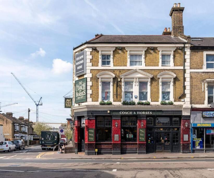 2 Bedroom Modern Urban Sanctuary 1cc - Cherrydeal * London
