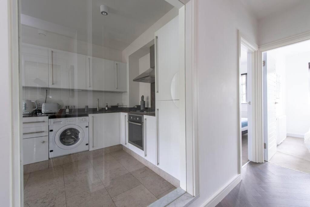 2 Bedroom Modern Urban Sanctuary 1cc - Cherrydeal London