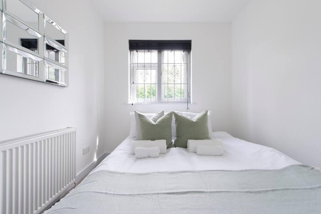 Apartment 2 Bedroom Modern Urban Sanctuary 1cc - Cherrydeal London